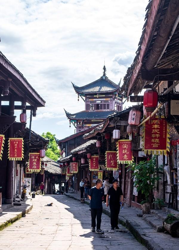 你上班呢么-最热问答交流平台